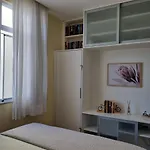 Top Copacabana Apartments
